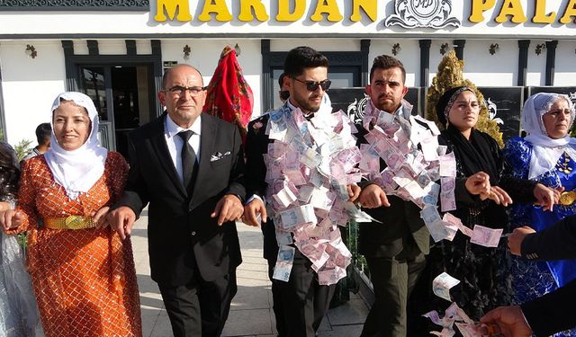Aşiret düğününde damada 7 buçuk milyon TL takıldı