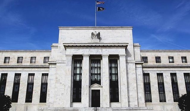 Fed faiz oranını sabit tuttu