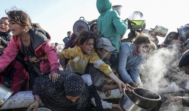 BM: Gazze'de 50 bin hamile ve emziren kadın günlerdir yemek yemedi