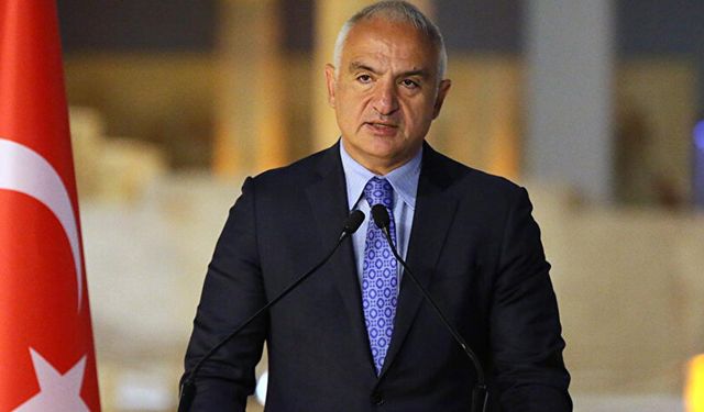 Turizmde Cumhuriyet rekoru! Bakan Ersoy duyurdu