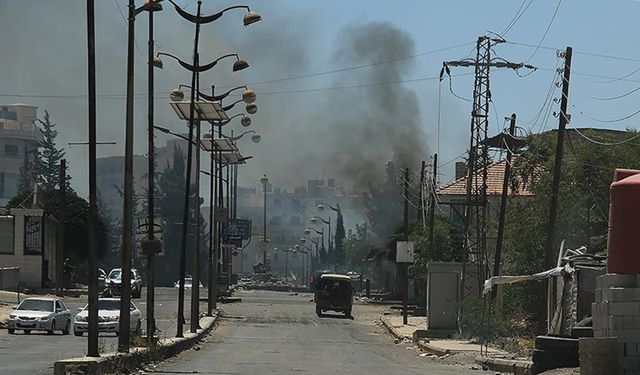 Süveyda'da çatışmalar kent merkezinin batı girişinde yoğunlaştı