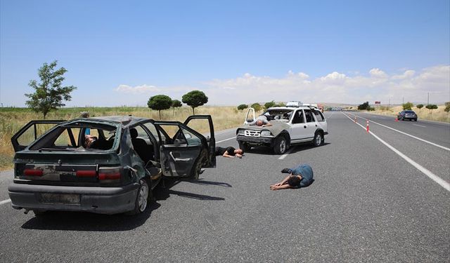 Van'da gerçeğini aratmayan tatbikat