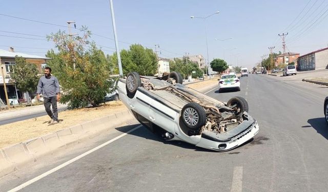 Takla atan araç sürücüsü ölümden döndü