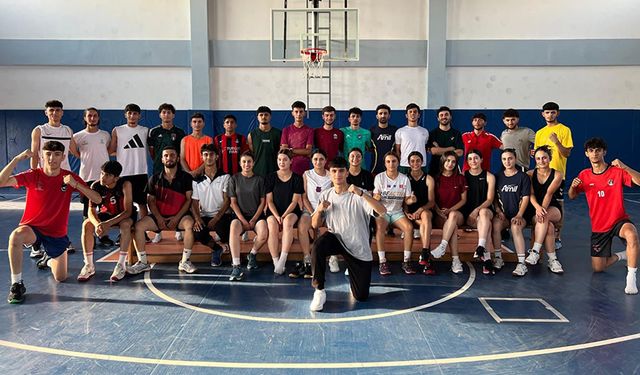 Van'da BESYO kursuyla 40 öğrenci üniversiteli oldu