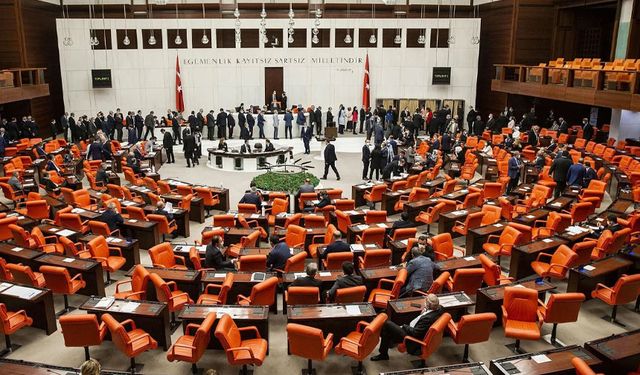 Yılmaz Tunç açıkladı: Havaya ateş eden, trafikte yol kesenlere ceza yolda