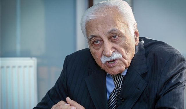 Şair ve yazar Yavuz Bülent Bakiler vefat etti