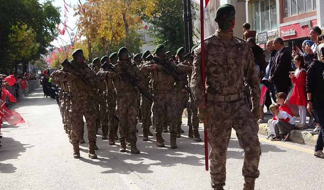 Van’da Cumhuriyet Bayramı coşkusu