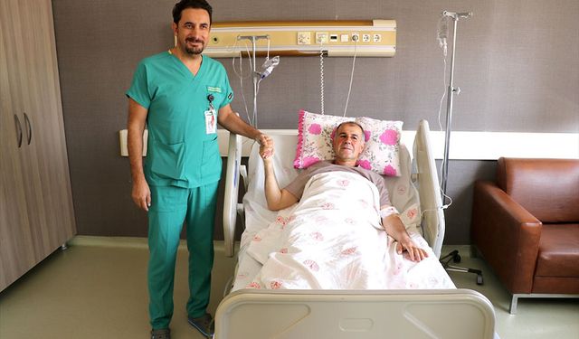 Van'da karnındaki 4 kilogramlık kitleden ameliyatla kurtuldu