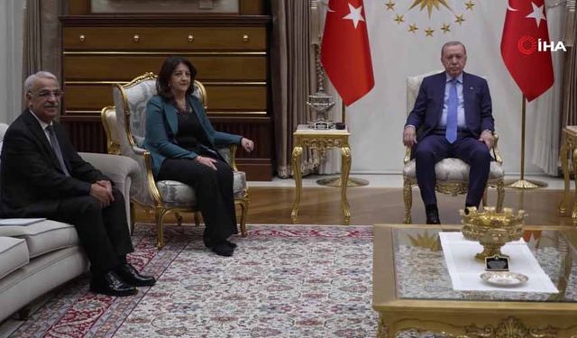 Erdoğan, DEM Parti Heyeti'yle Beştepe'de görüştü