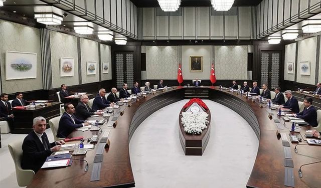 Kabine toplanıyor: Masada önemli konular olacak