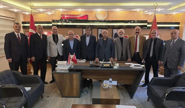 MHP Van İl Başkanı Güngöralp ilçe başkanlarıyla buluştu