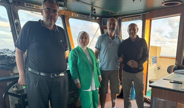 İsrail'de alıkonulan milletvekili konuştu