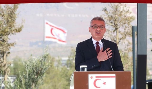 KKTC'de Cumhurbaşkanı Erhürman görevine başladı