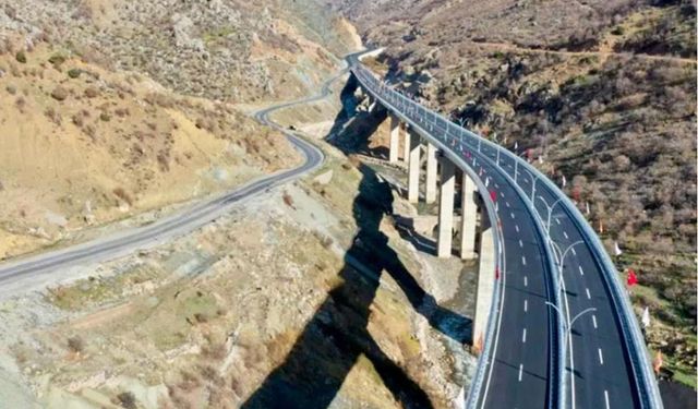 Bitlis-Baykan arası yol çalışmaları tamamlandı