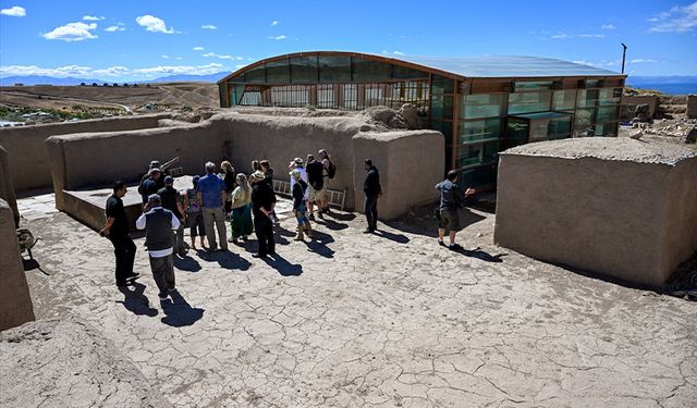 Ayanis Kalesi turistlerin uğrak noktası oldu