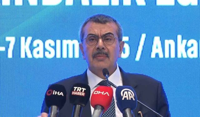 Bakan Tekin: "45 farklı ülkede 2 bin 785 bursiyerimiz var"