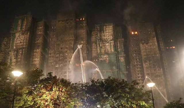 Hong Kong'da sitede çıkan yangında ölenlerin sayısı 128'e yükseldi