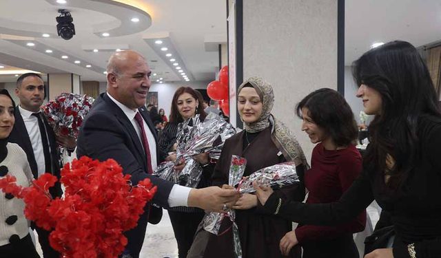 Van’da Öğretmenler Günü için özel program