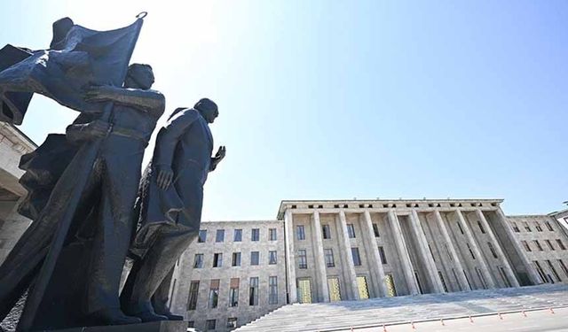 TBMM'nin ziyaretçi sayısı 405 bine yaklaştı