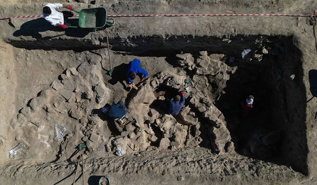 Van'daki kazılarda ortaya çıktı! 5 bin yıllık olduğu değerlendiriliyor