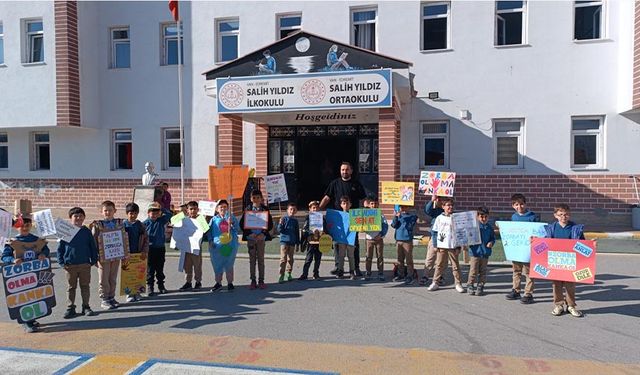 Van'da ilkokul öğrencileri "akran zorbalığı"na karşı bilinçlendirildi