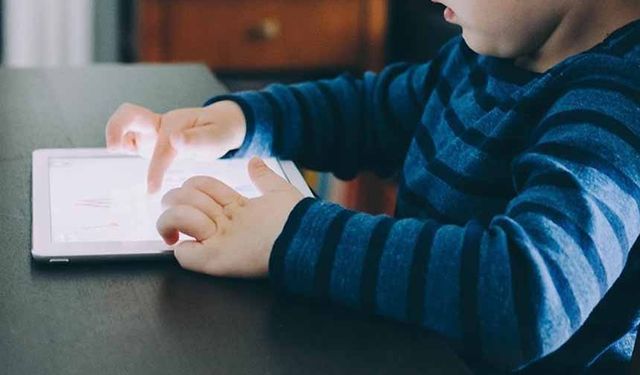 Çocukları tehdit eden içeriklere anında erişim engeli