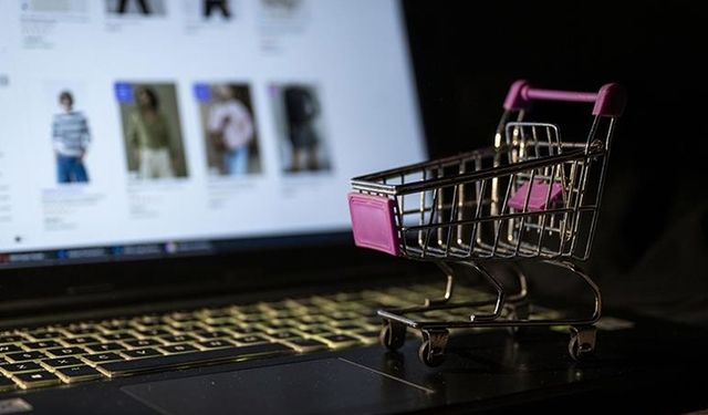 E-ticaret hacmi artıyor