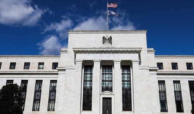 Fed politika faizini 25 baz puan indirdi