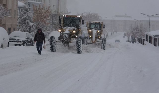 Meteoroloji gün verdi! Van’a yeniden kar geliyor