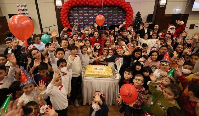 Lösemili çocuklar için yılbaşı etkinliği