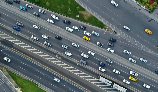 Türkiye'de taşıtlar 5 yılda yaklaşık 1,7 trilyon kilometre yol katetti