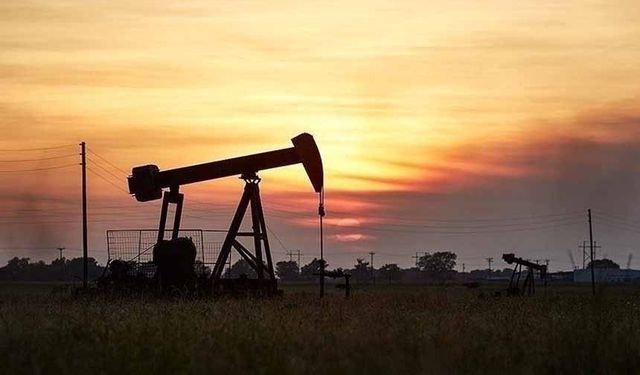 Uluslararası Enerji Ajansı, küresel petrol talebi artış öngörüsünü yükseltti