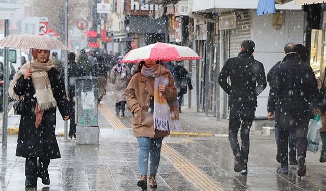 Van’da kar ve yağmur bir arada!