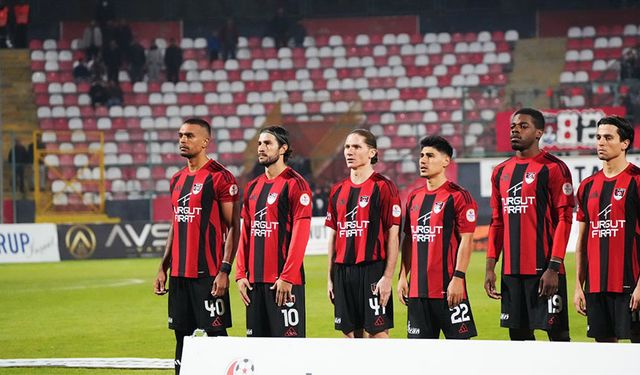 Tecrübeli futbolcu Vanspor'dan ayrıldı