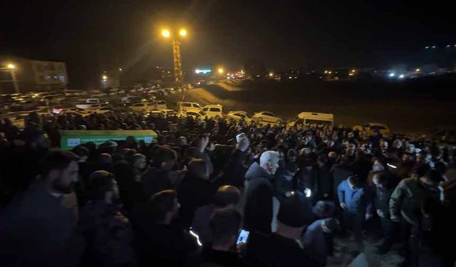 Van’daki kazada hayatını kaybeden Cihat gözyaşları arasında toprağa verildi