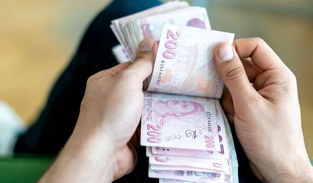 Kamudaki üst düzey memurlara 30 bin lira seyyanen zam