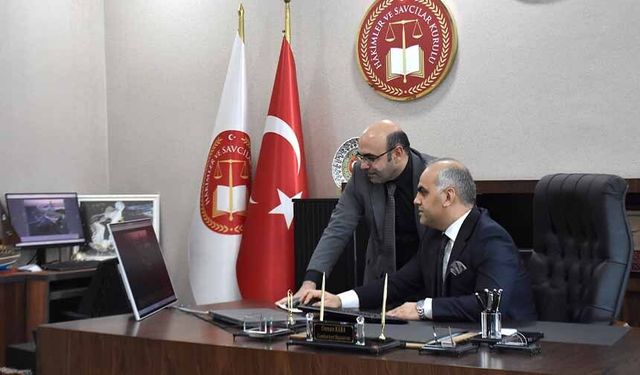 Van Cumhuriyet Başsavcısı Kara, AA'nın "Yılın Kareleri" oylamasına katıldı