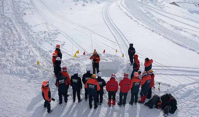 AFAD personeline ‘Çığda Farkındalık Eğitimi’ verildi