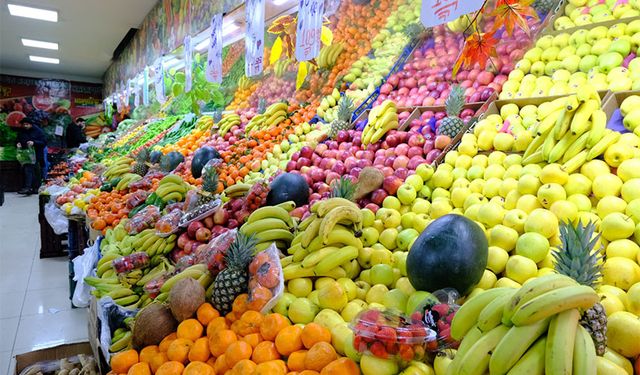 Van’da Ramazan öncesi pazar fiyatları el yakıyor