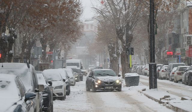 Van için kar yeniden gözüktü! Meteoroloji tarih verdi