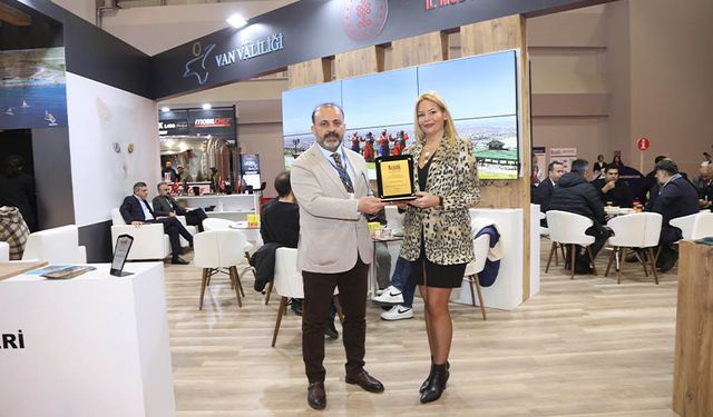 EMITT Fuarında Van Valiliğine ödül
