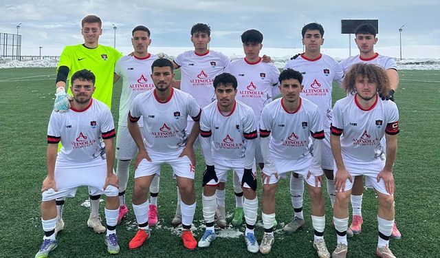 Vanspor U19 son dakikada güldü!