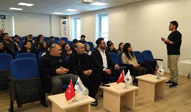 VEDAŞ’tan çalışanlarına akran zorbalığı semineri