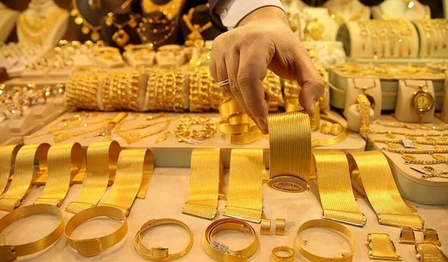 Altında hareketli bir gün daha başladı