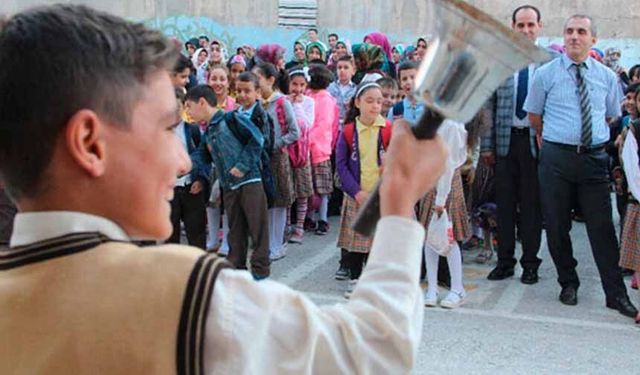 Okullarda ikinci ara tatil için son ders zili bugün çalıyor