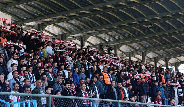 Vanspor taraftarları biletleri tüketti! Deplasmanda kapalı gişe