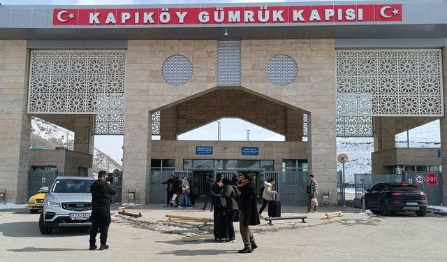 Van'daki İranlılar ülkelerine dönüyor