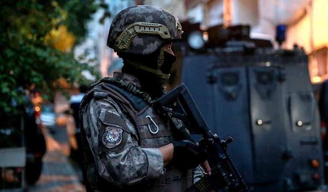 Jandarmadan 11 ilde operasyon: 61 yakalama