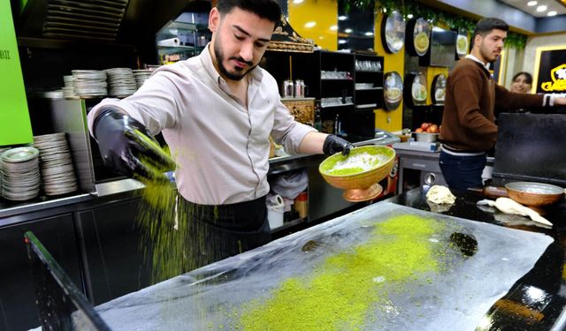 Van'da bayram öncesi tatlı telaş