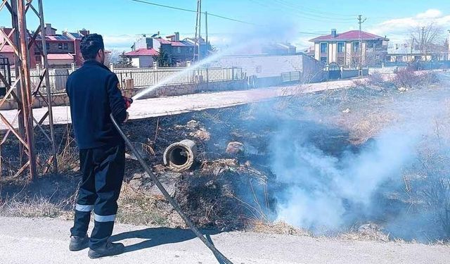 Van'da anız yangını